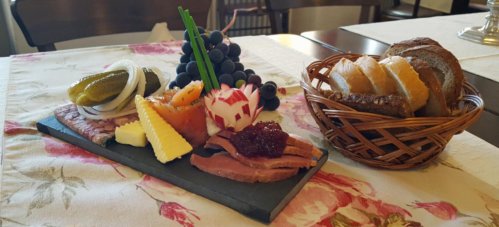 Hotel Restaurant Alte Stadtmauer Beilstein  Ngoại thất bức ảnh