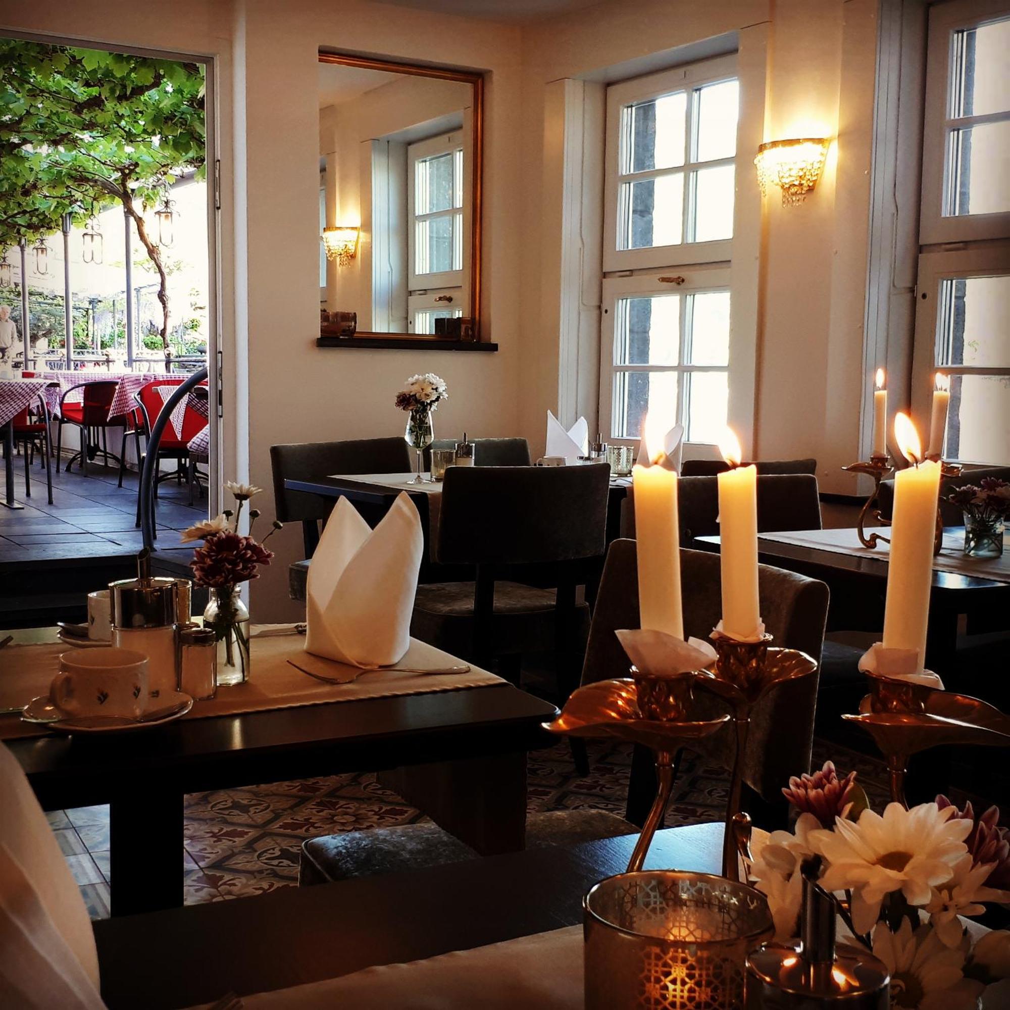 Hotel Restaurant Alte Stadtmauer Beilstein  Ngoại thất bức ảnh