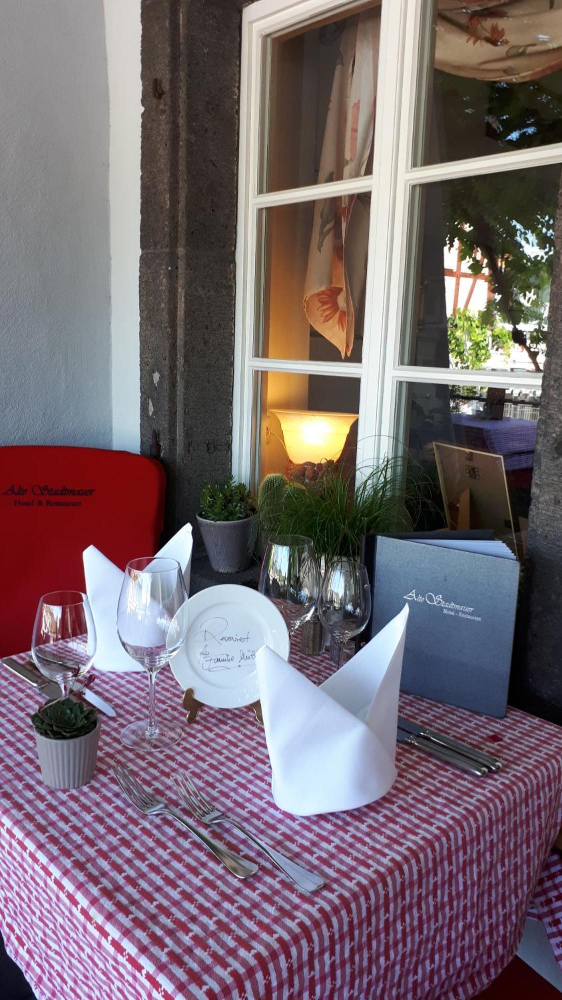 Hotel Restaurant Alte Stadtmauer Beilstein  Ngoại thất bức ảnh