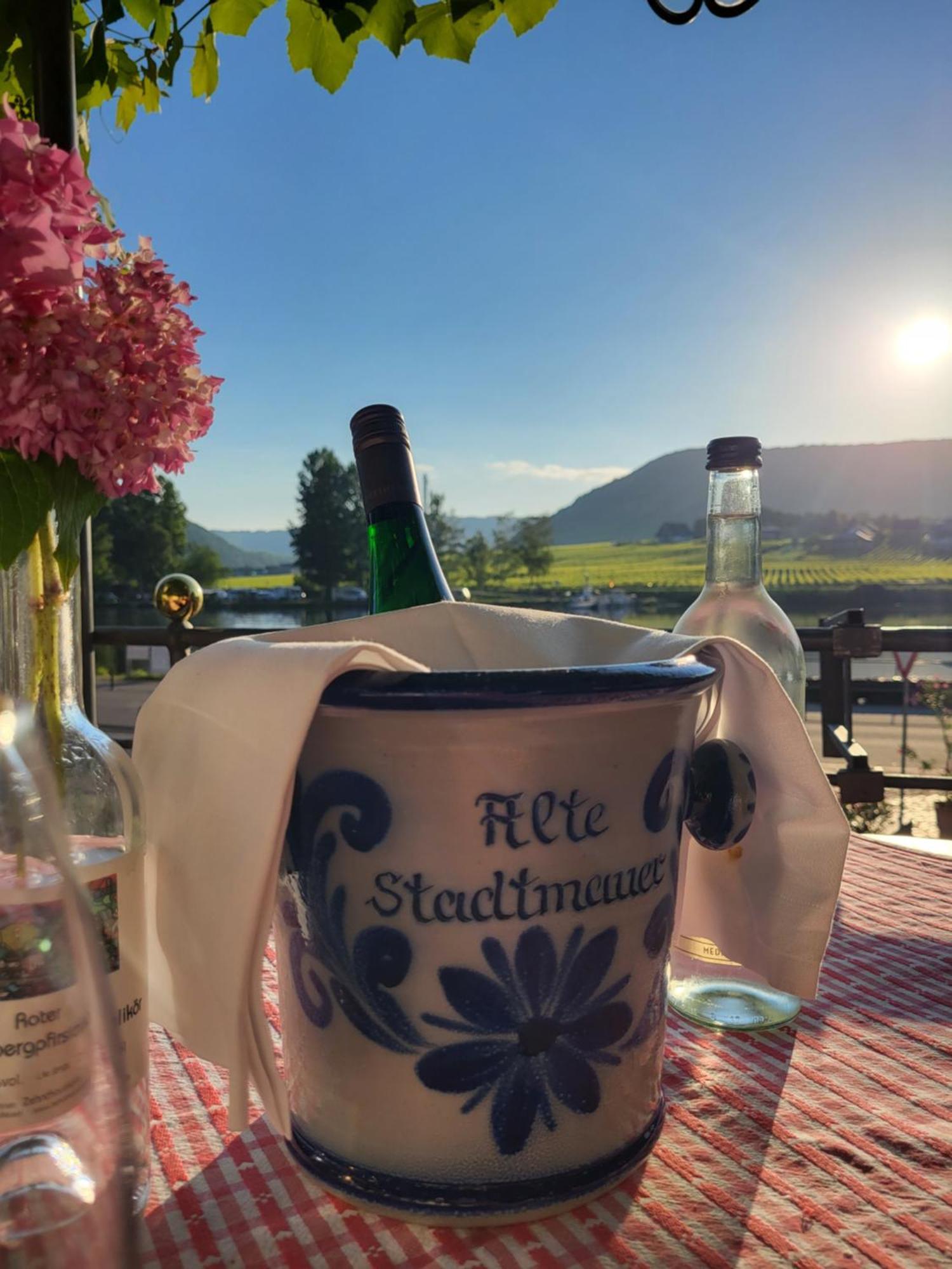 Hotel Restaurant Alte Stadtmauer Beilstein  Ngoại thất bức ảnh